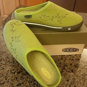 Keen Felt Slip-on clogs (New)